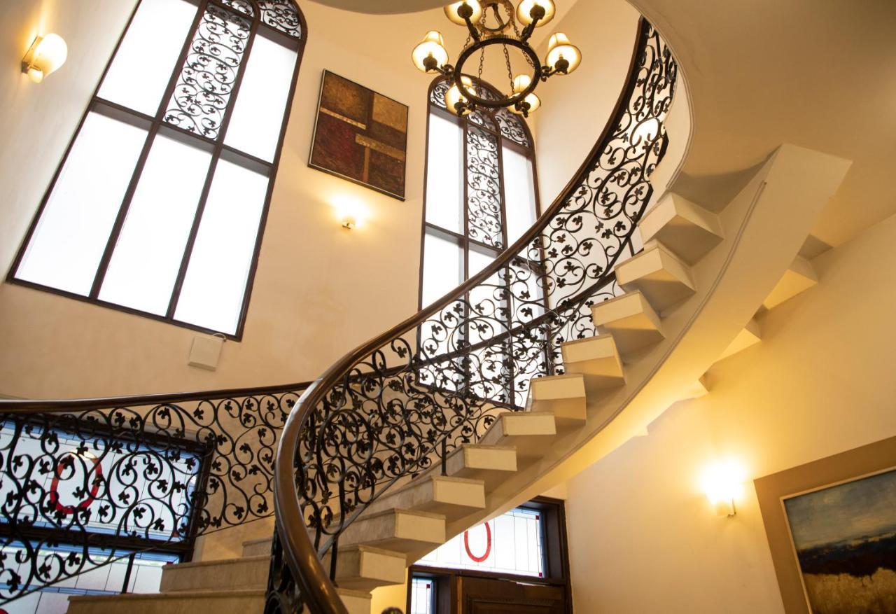 Red Brick Home By Earthaa Escapes Yeni Delhi Dış mekan fotoğraf